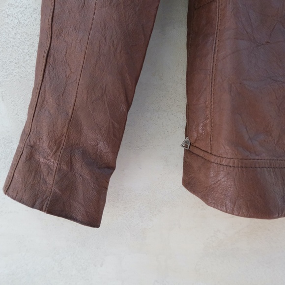 Danier Leather Jacket - Picture 4 of 10